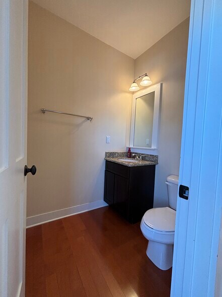 Building Photo - 1455 Mews Ct