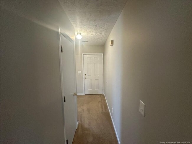 Building Photo - 7850 Penelope Dr