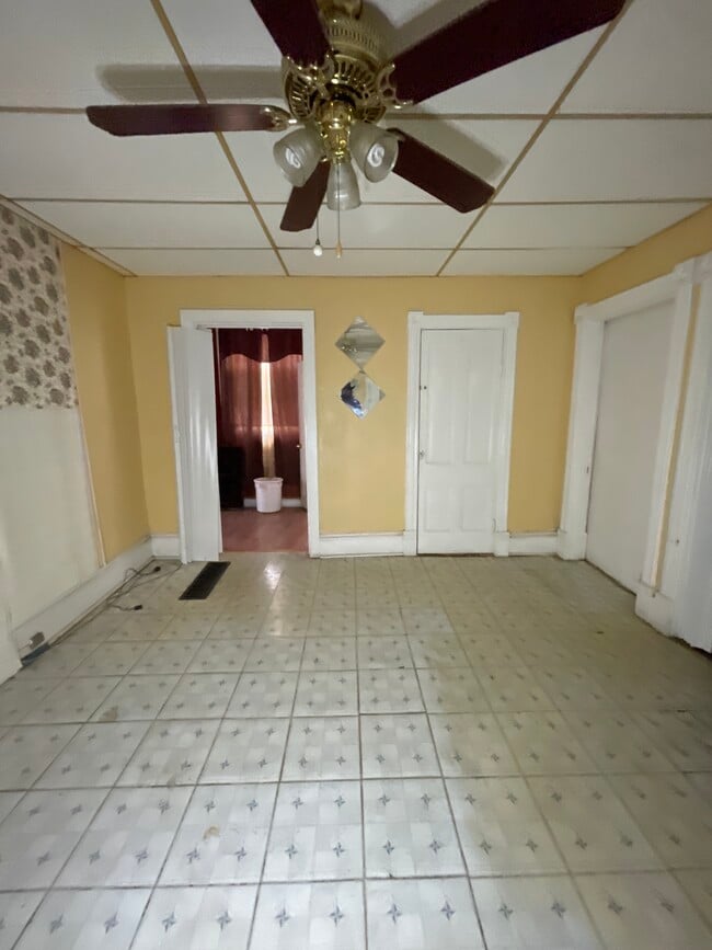 Building Photo - 4526 Cote Brilliante Ave