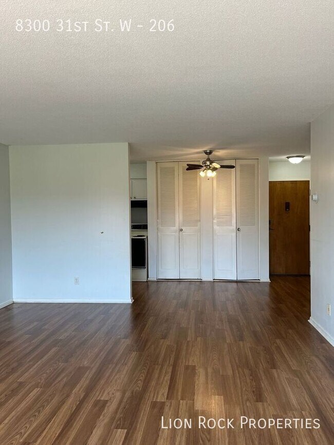 Building Photo - 8300 W 31st St