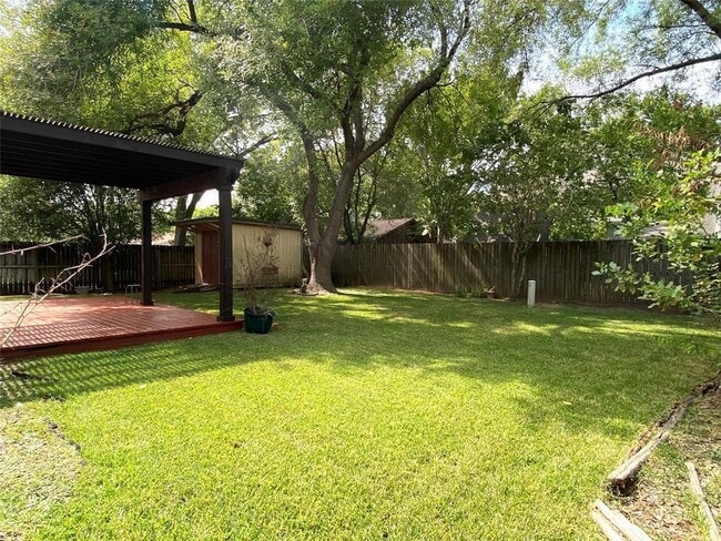 Building Photo - 747 Seamaster Dr
