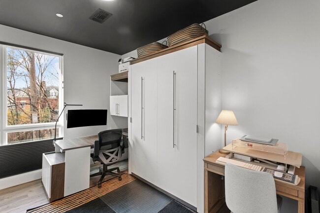 Building Photo - 3725 Butler St