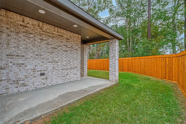 Building Photo - 7909 Wild Thicket Dr