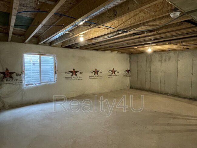 Building Photo - 1088 Waterway Ln