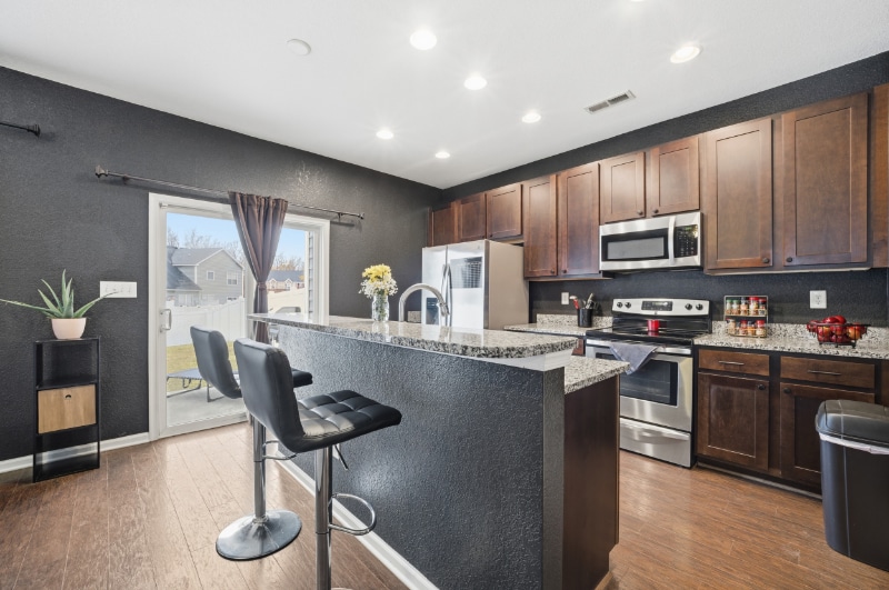 Building Photo - 5022 Breleigh Ln