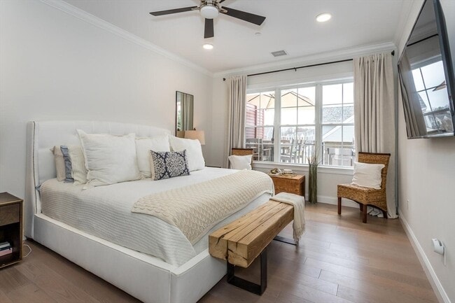 Building Photo - DGevol