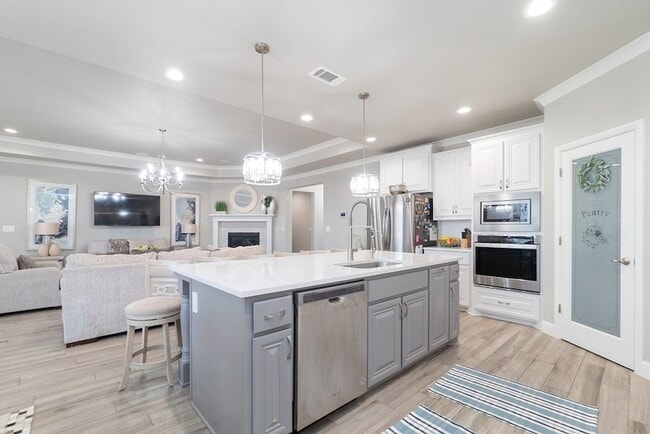 Building Photo - 1715 Overshine Ln