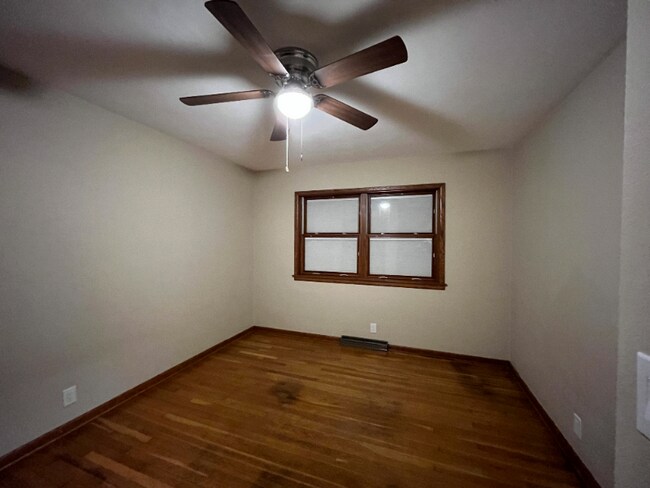 Building Photo - 601 E Mumford Dr