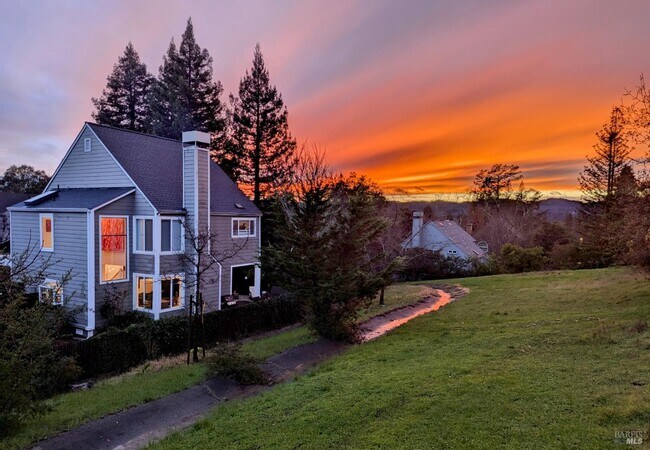 Building Photo - 1337 Creekside Ct