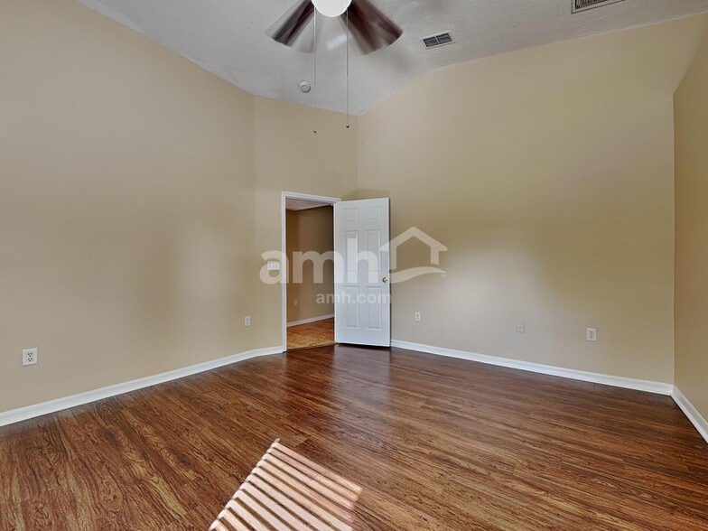 Building Photo - 11706 Leda Ln