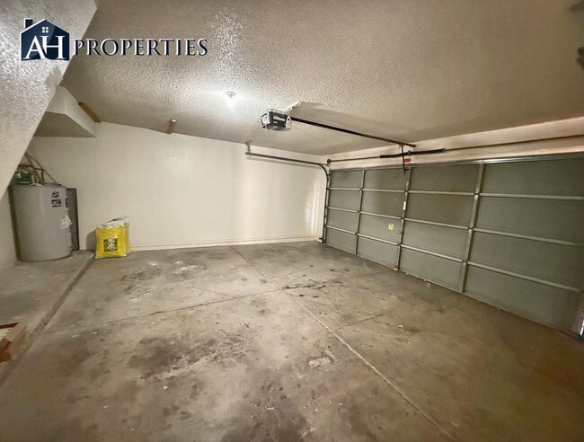 Building Photo - 7203 W Kimberly Way