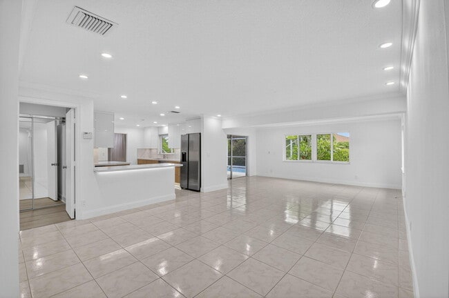 Building Photo - 4599 Brady Blvd