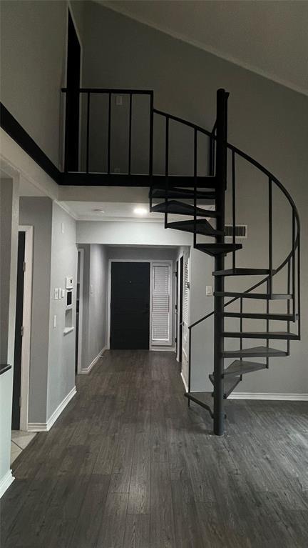 Building Photo - 8912 Barons Ct