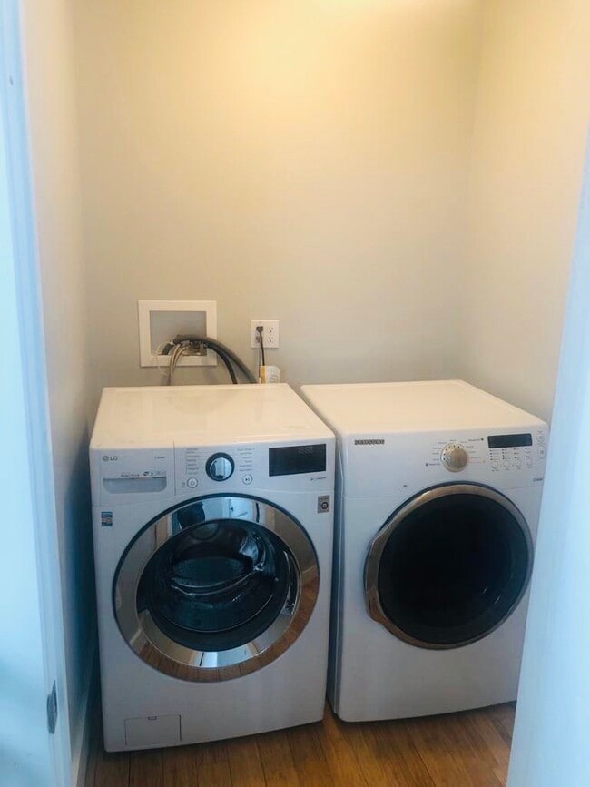 Building Photo - 3433 Ligonier St