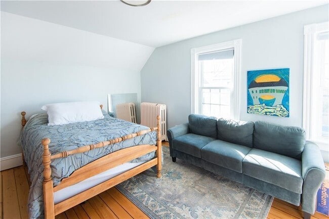 Building Photo - 21 Congdon Ave