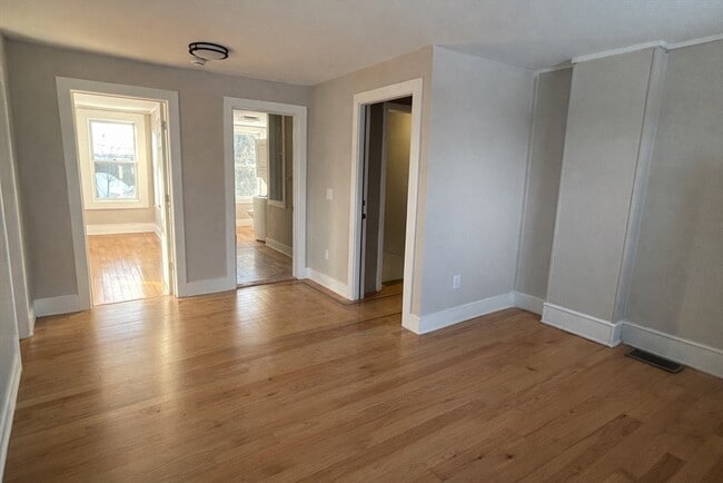 Building Photo - 13 Hampden St