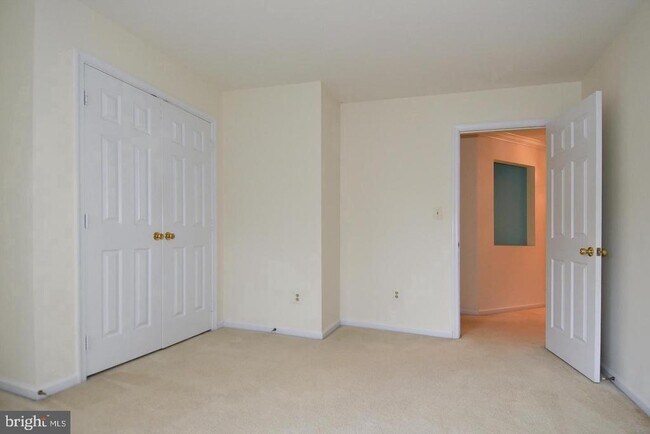 Building Photo - 47313 Grandview Pl