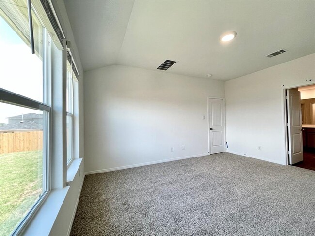 Building Photo - 590 Gladiola Lp