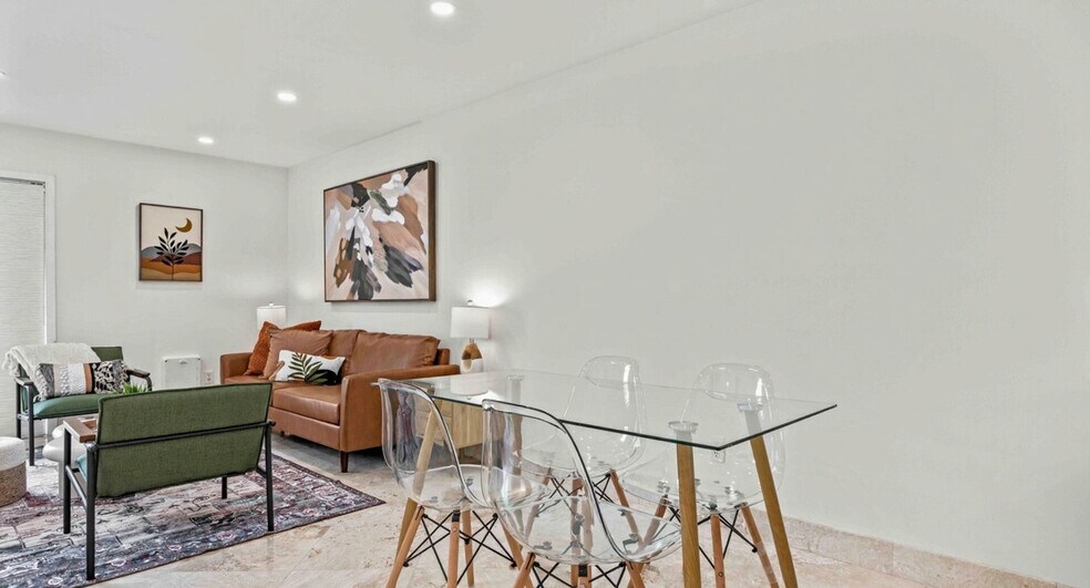 Building Photo - 330 Bluefish Dr