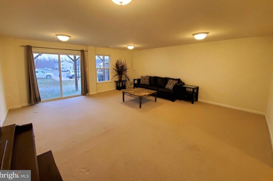 Huge Rec Room in Walk-Out Basement - 3107 Alliance Ct