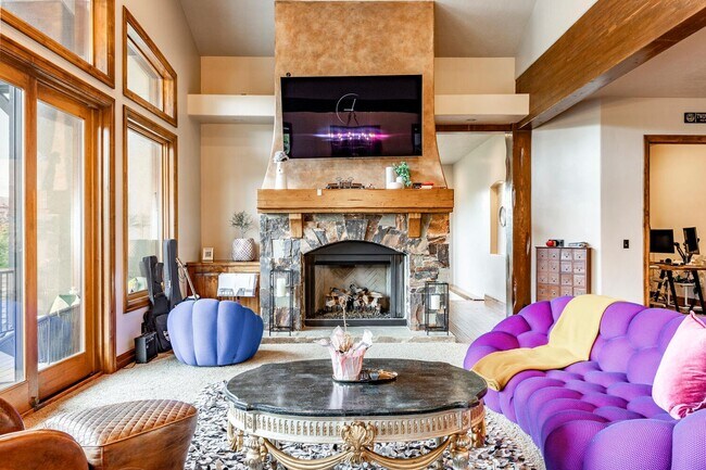 Building Photo - Magnificent Mountain Living in Jeremy Ranch
