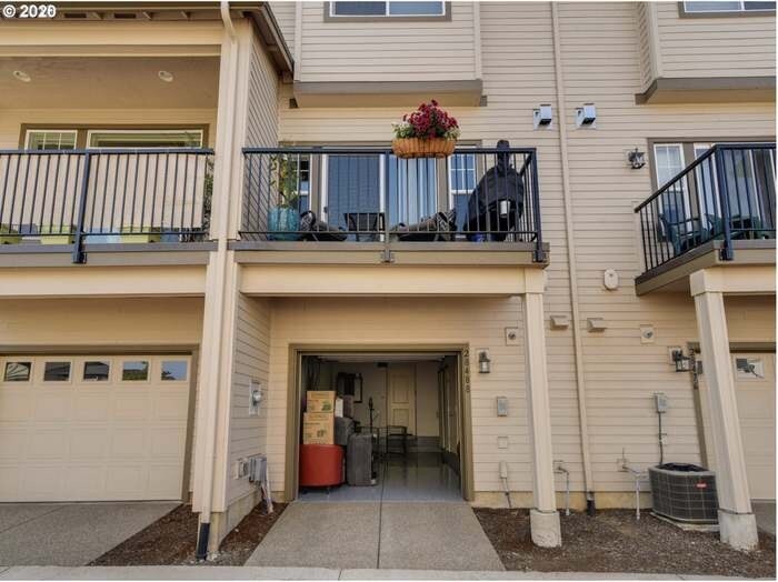 Garage/Patio - 28488 SW Villebois Dr N