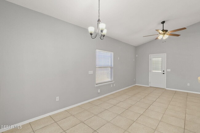 Building Photo - 3269 Maple Point Dr