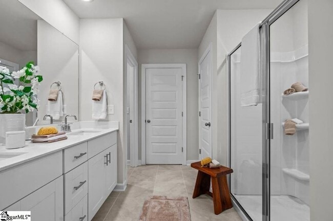 Building Photo - 807 Brockman McClimon Rd