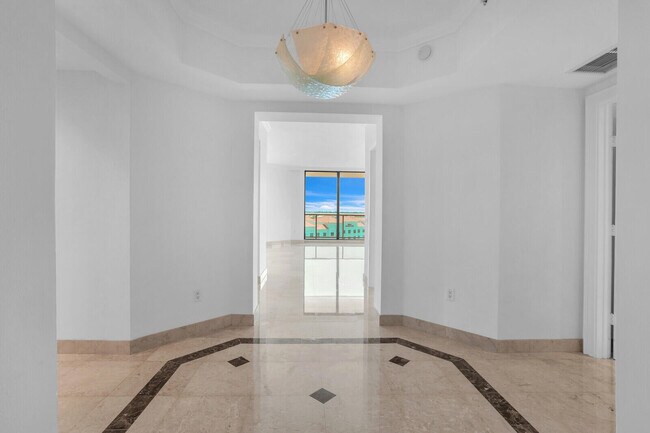 Building Photo - 3630 Gardens 901c Pky