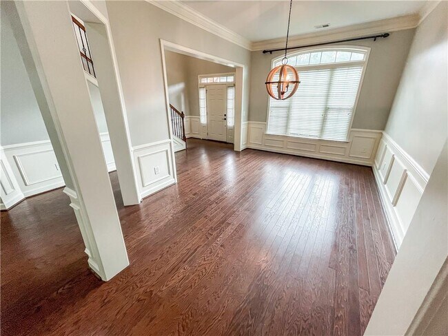 Building Photo - 4450 Wooded Oaks NW