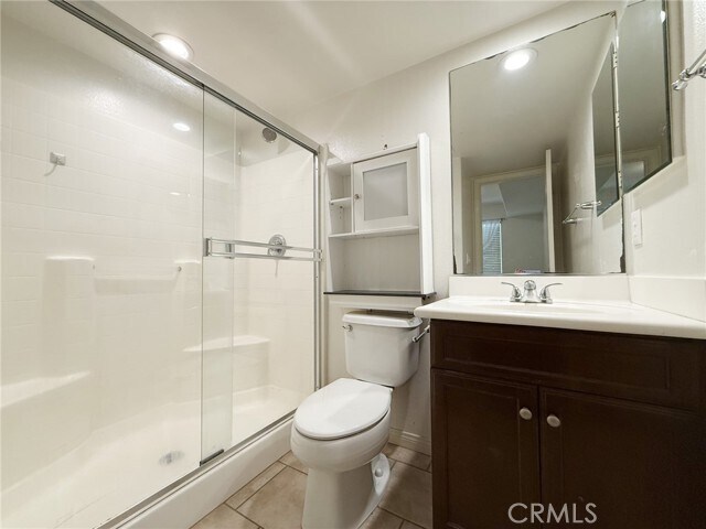 Building Photo - 424 Silk Tree