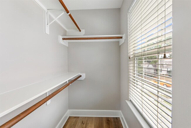 Building Photo - 18631 Atasca Oaks Dr