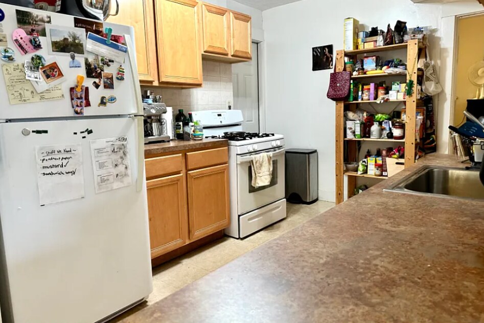 Building Photo - 220 Summer St