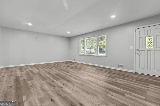 Building Photo - 1834 Dogwood Ct SW