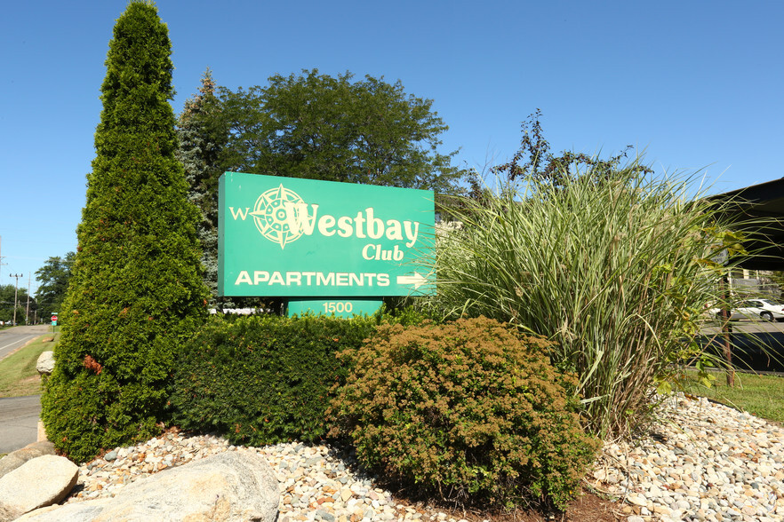 Westbay Club - Westbay Club Apartments