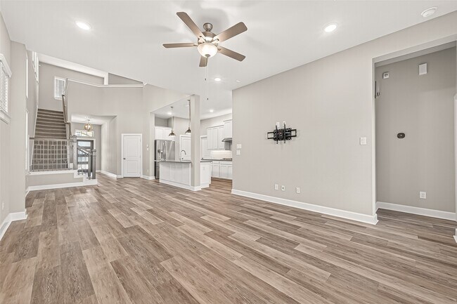 Building Photo - 23754 Pullin Market Dr