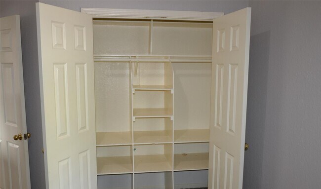 Building Photo - 22755 Cascade Springs Dr
