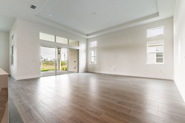 Building Photo - Exquisite 3-Bed 3.5-Bath Home in Prestigio...