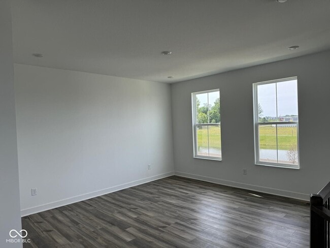 Building Photo - 9311 Clarendon Dr