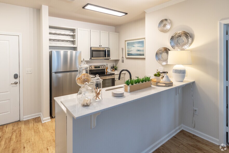 2BR, 2BA-909SF-Kitcgen/Dining Room - Evergreen at Five Points