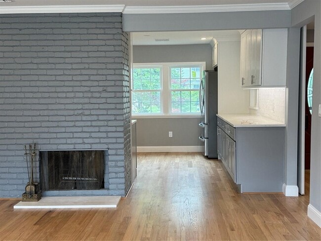 Building Photo - 64 Haymaker Ln