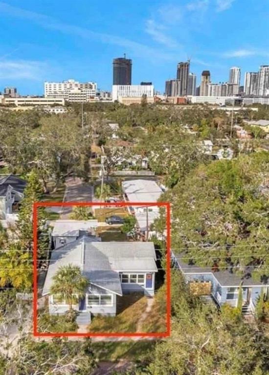 Building Photo - 1761 1/2 13th Ave S