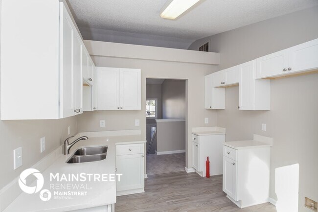 Building Photo - 147 Hillcrest Ct