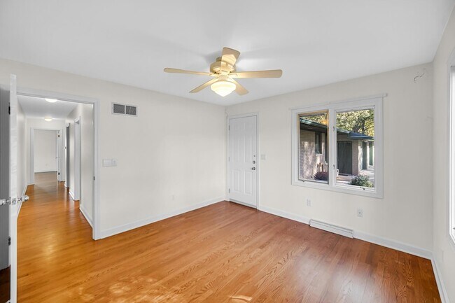 Building Photo - 6271 N 525 W