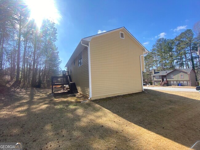 Building Photo - 6205 Littleton Dr
