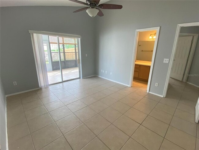 Building Photo - 368 Briar Bay Cir