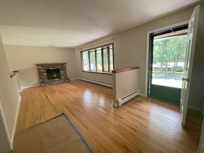 Building Photo - 132 Alder Ln