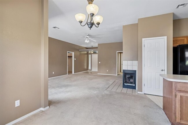 Building Photo - 1708 Creekside Ct