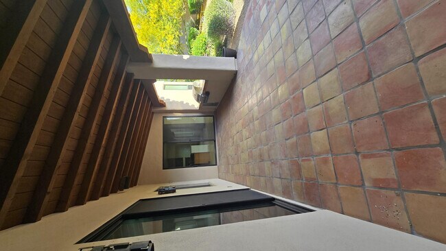 Building Photo - 4485 E Quail Brush Rd