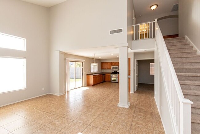 Building Photo - Beautiful Home in Laveen with Resort Style...